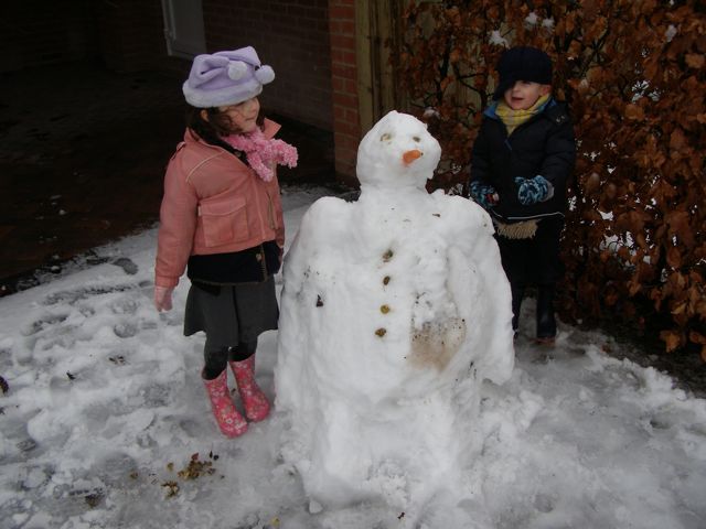 Emily, snowman and Simon
